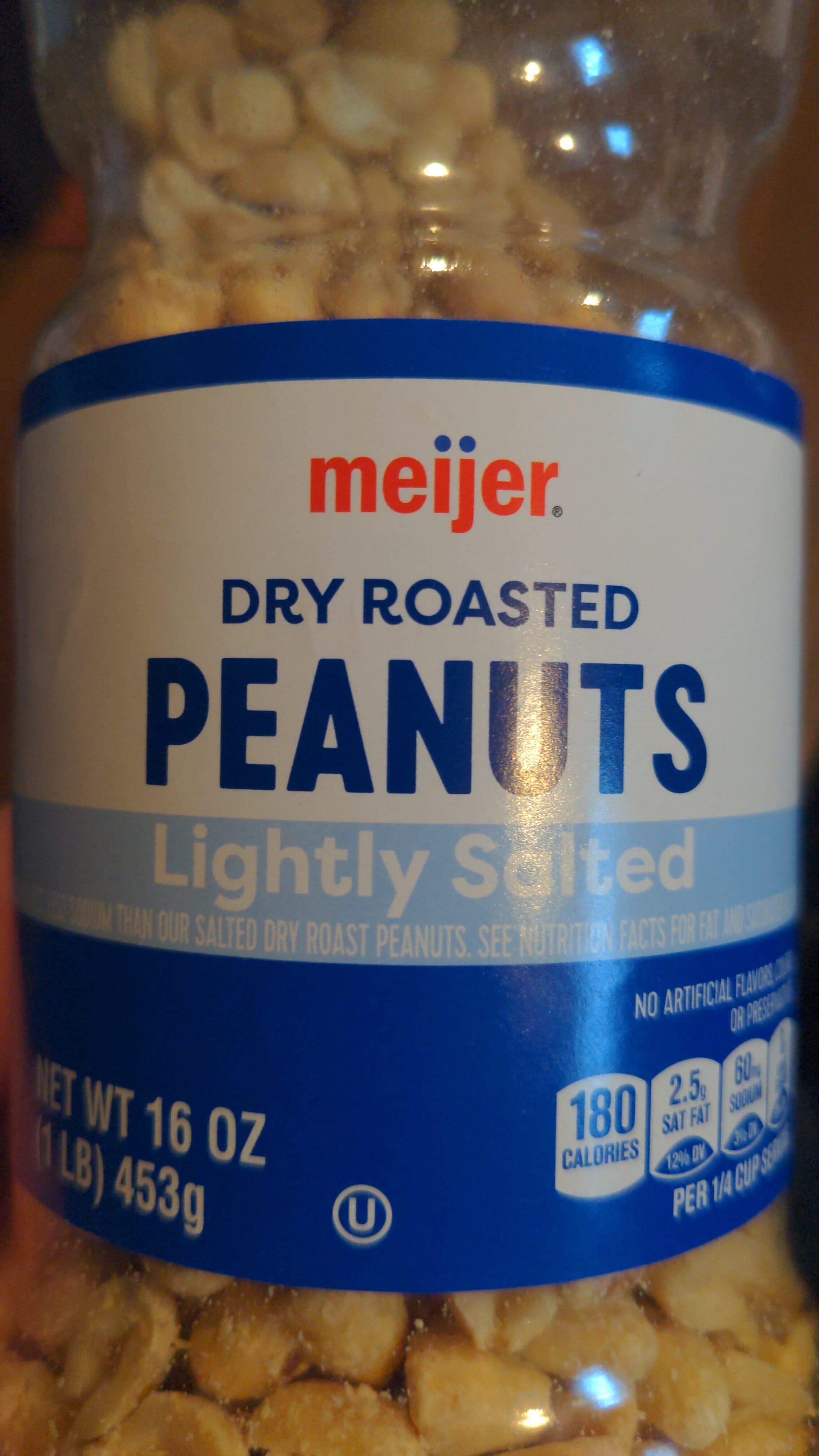 Meijer Lightly salted dry roasted peanuts with sea salt, lightly salted packshot