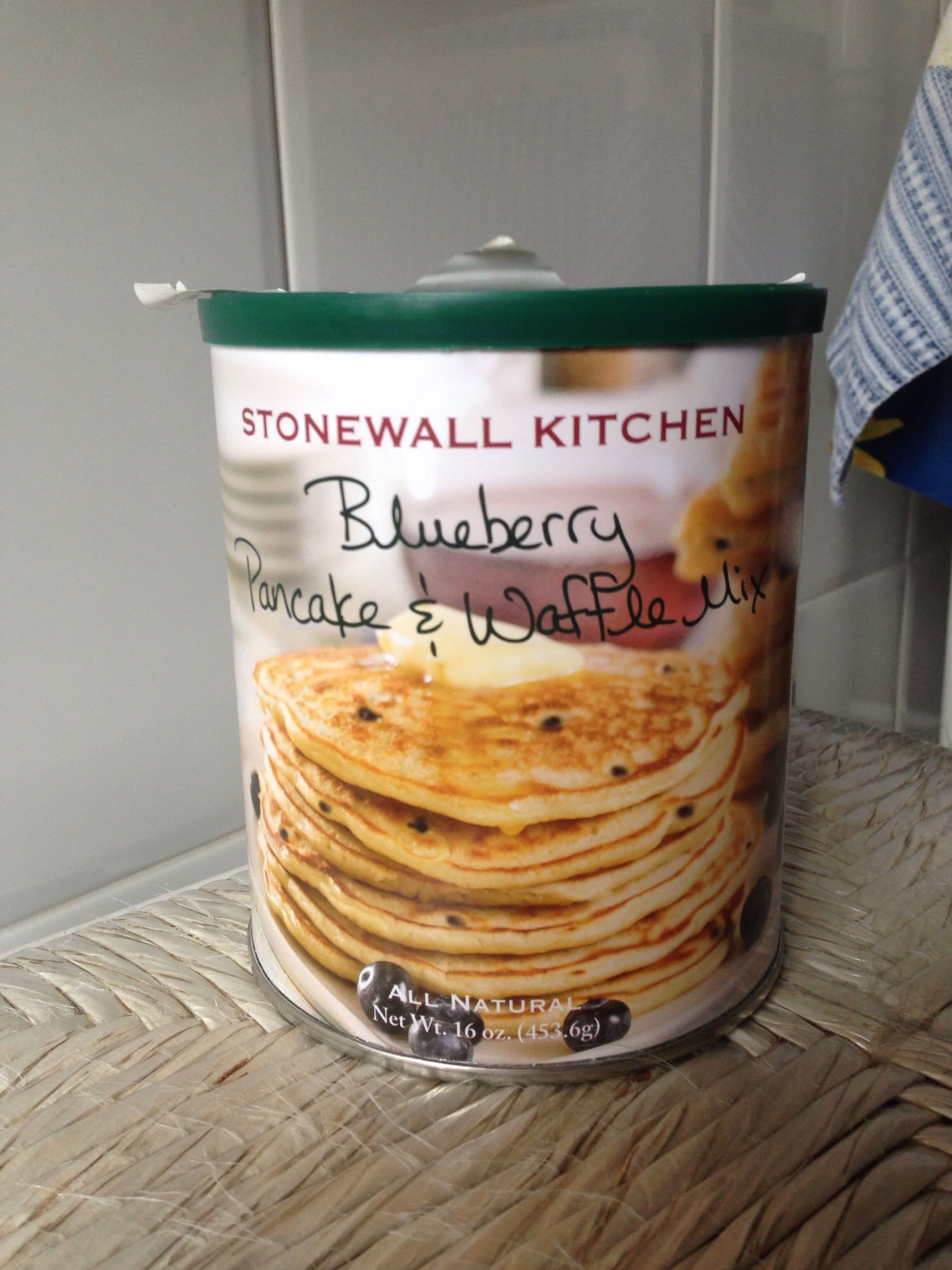 Stonewall Kitchen Blueberry pancake & waffle mix imp packshot