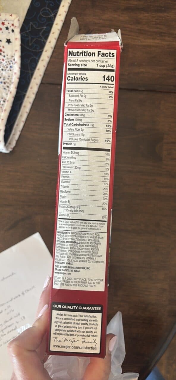 meijer Strawberries and Flakes packshot