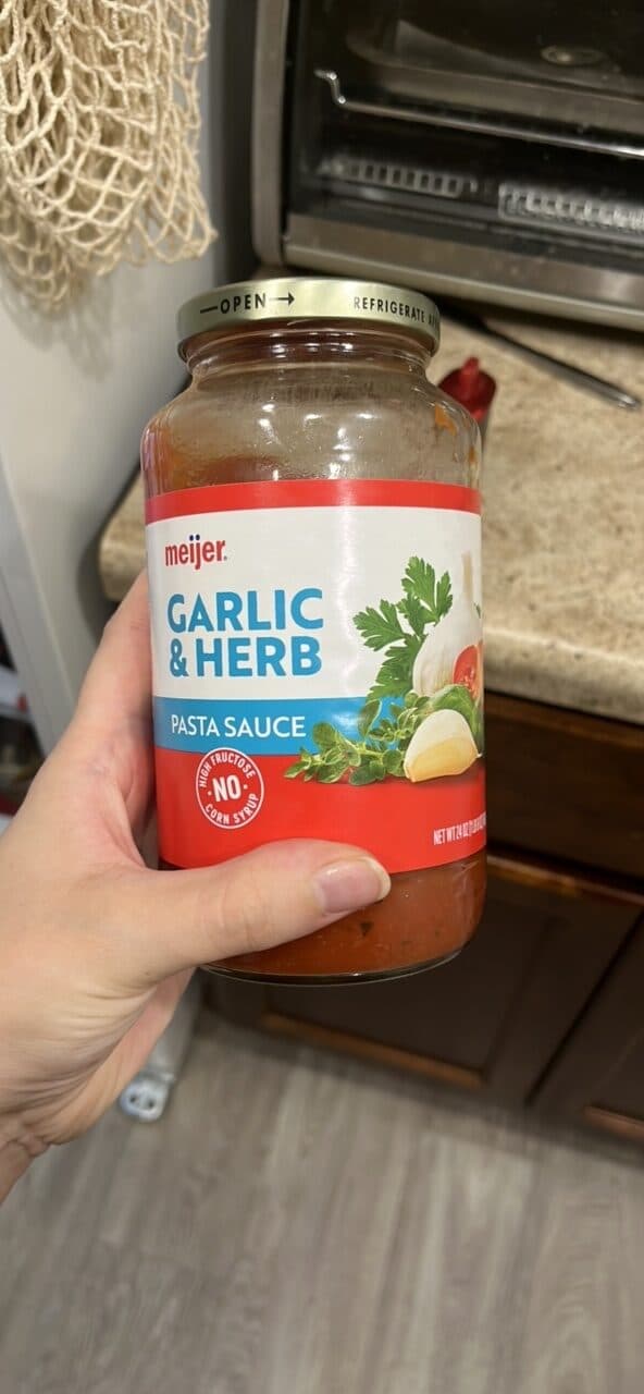 meijer GARLIC & HERB PASTA SAUCE packshot