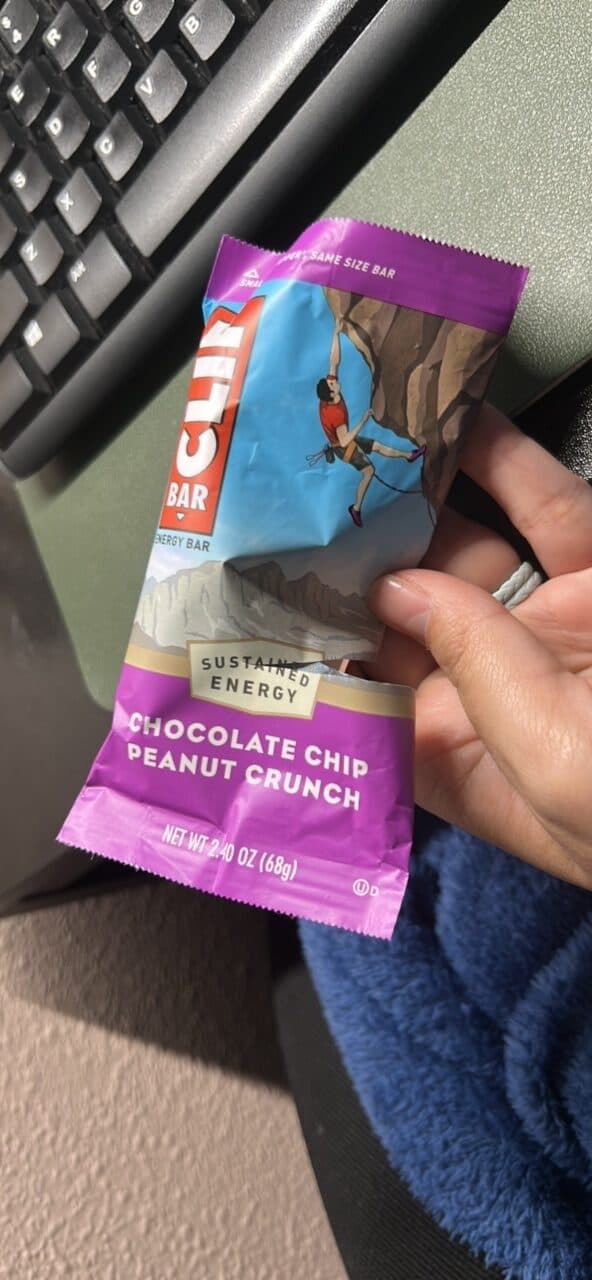 Clif Bar Chocolate Chip Peanut Crunch packshot