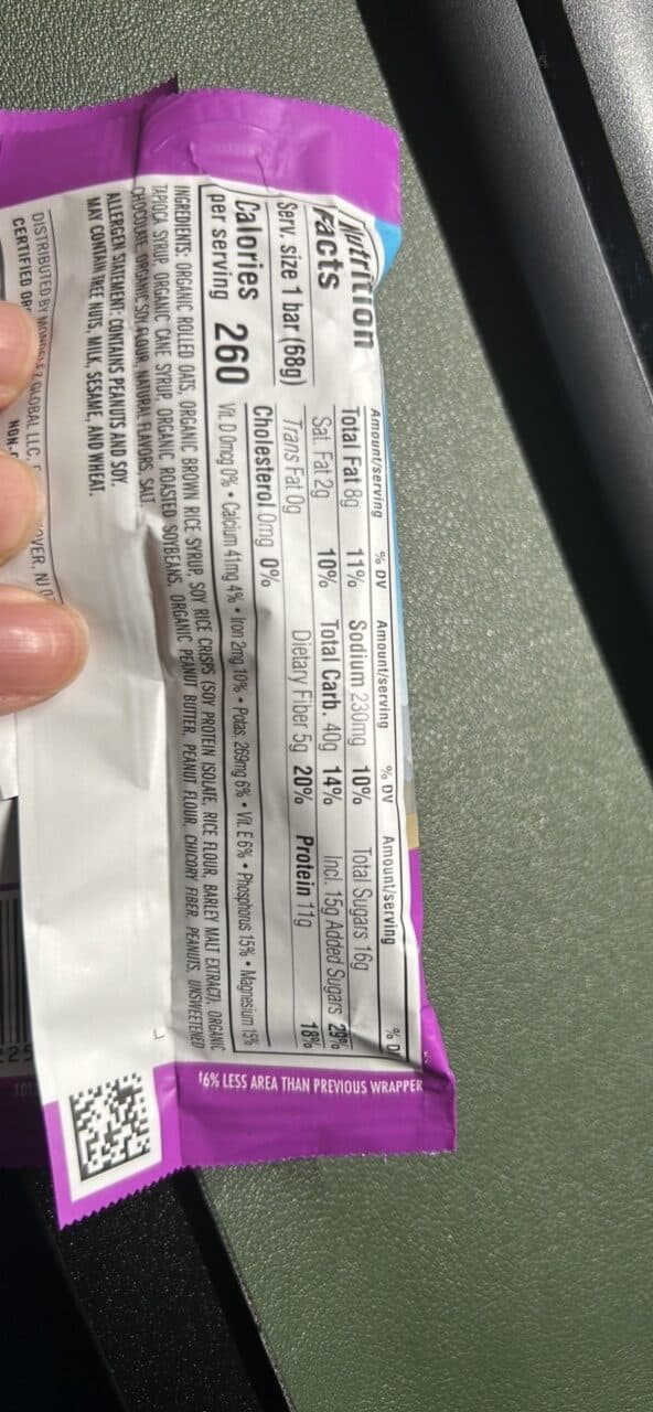 Clif Bar Chocolate Chip Peanut Crunch packshot