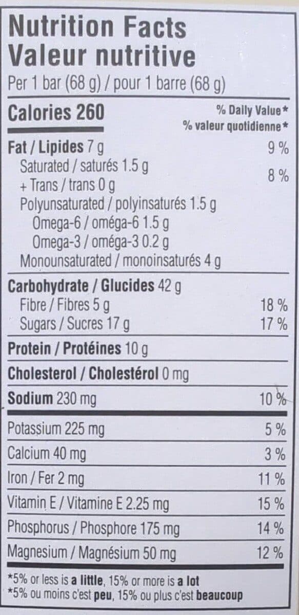 Clif Energy Bars - White Chocolate Macadamia Nut packshot