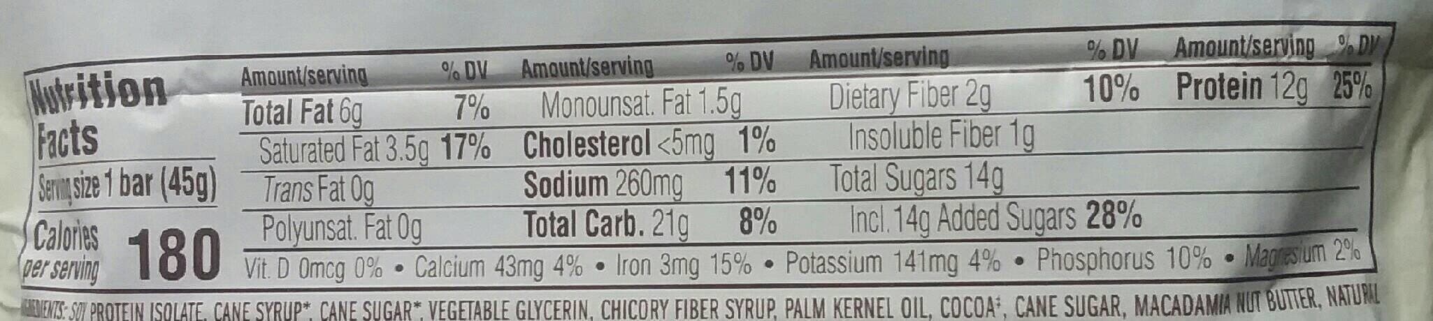 Luna Protein chocolate bar packshot