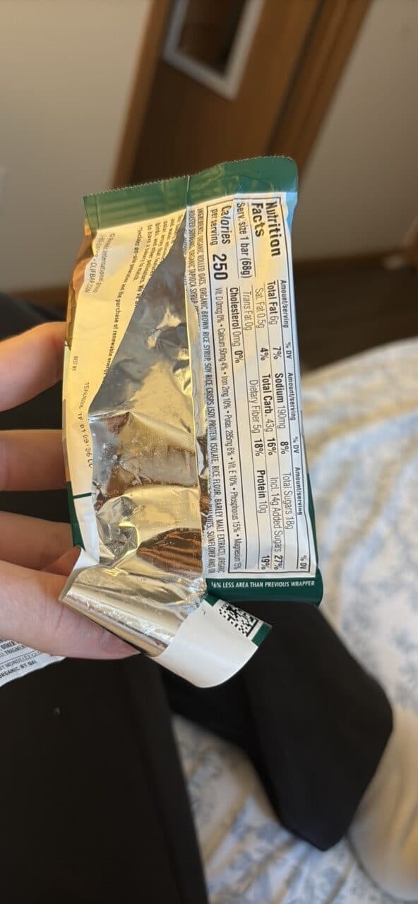 CLIF OATMEAL RAISIN WALNUT packshot