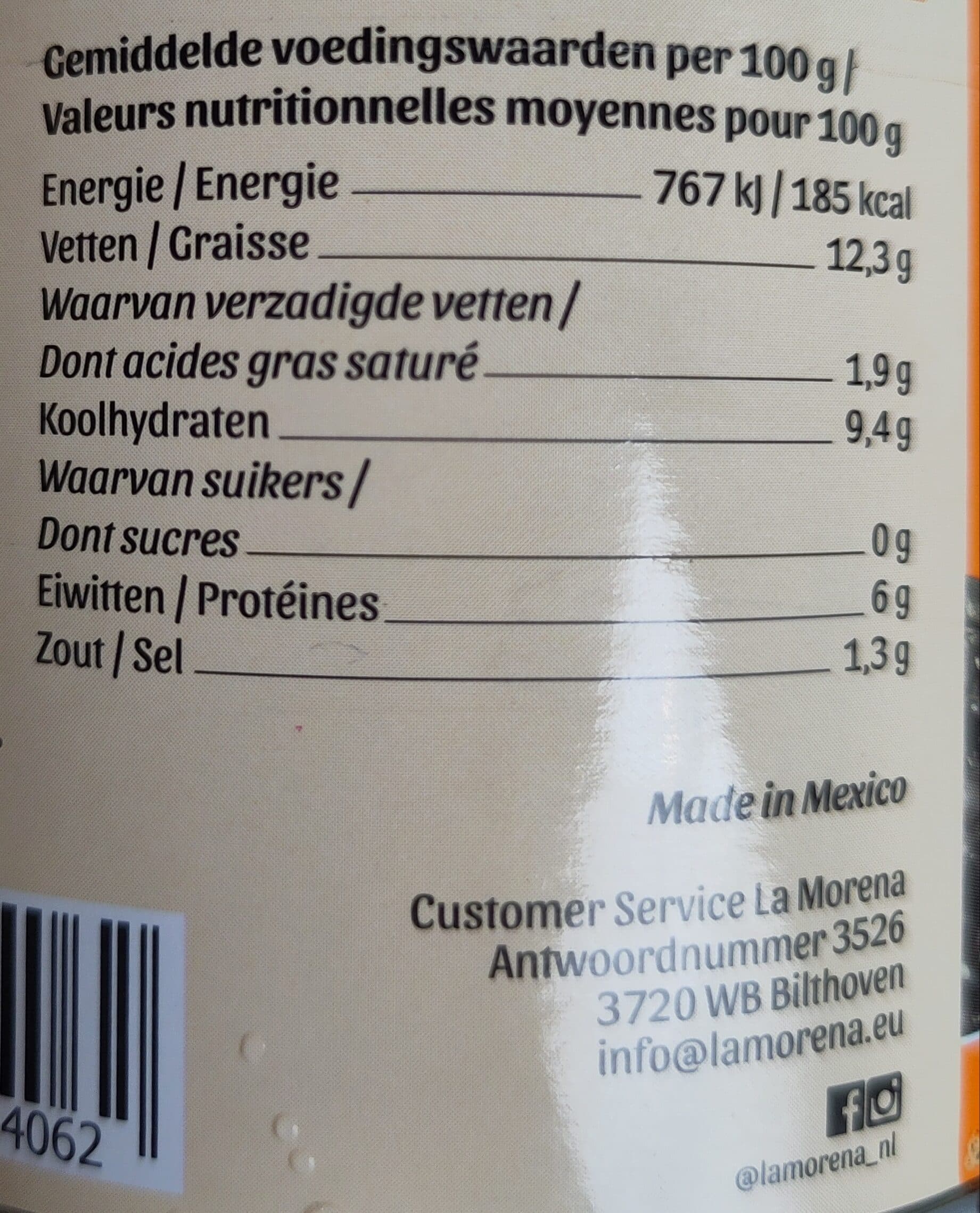 La Morena Refried black beans packshot