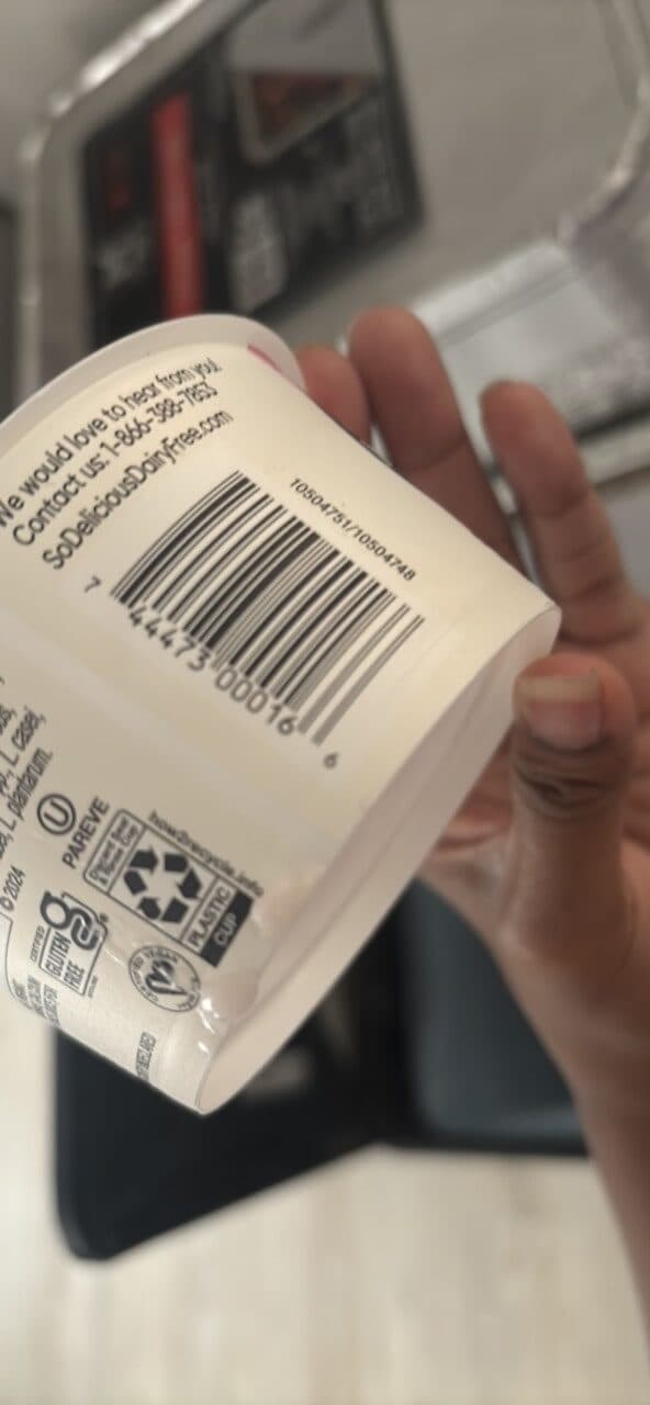 SO Delicious strawberry banana coconut yogurt alternative packshot