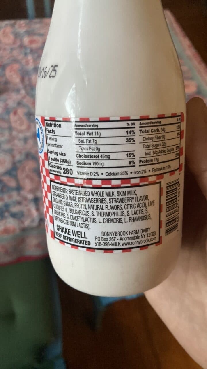 Ronnybrook Drinkable Yogurt Strawberry packshot