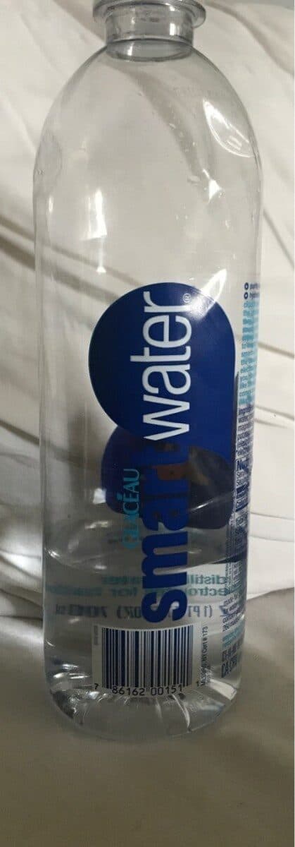 Glaceau Smart Water packshot