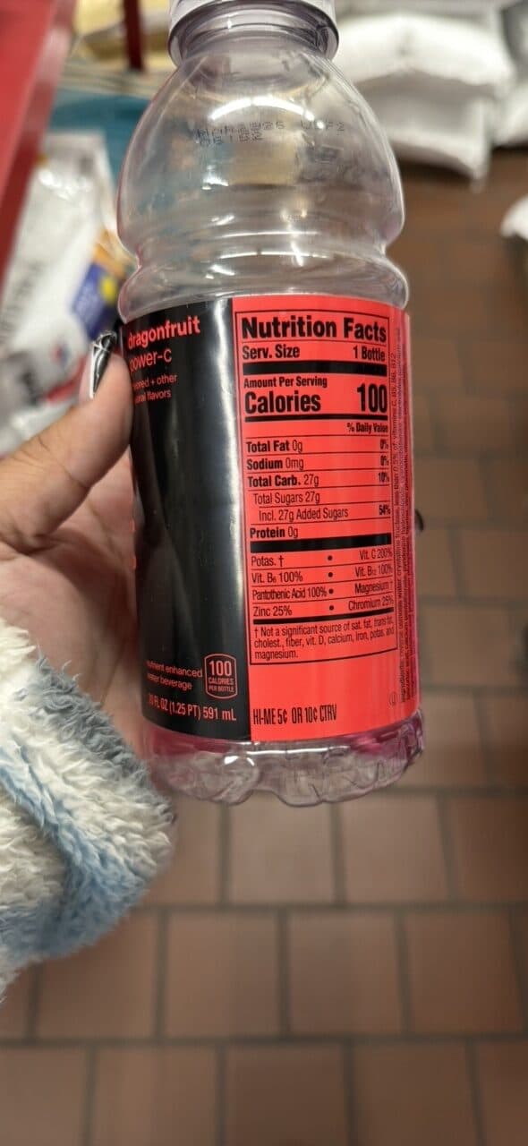 vitamin water vitamin water dragonfruit power-c packshot
