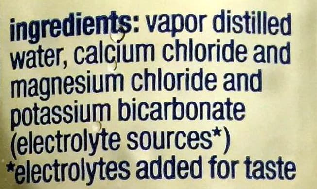 SmartWater Vapor distilled water packshot