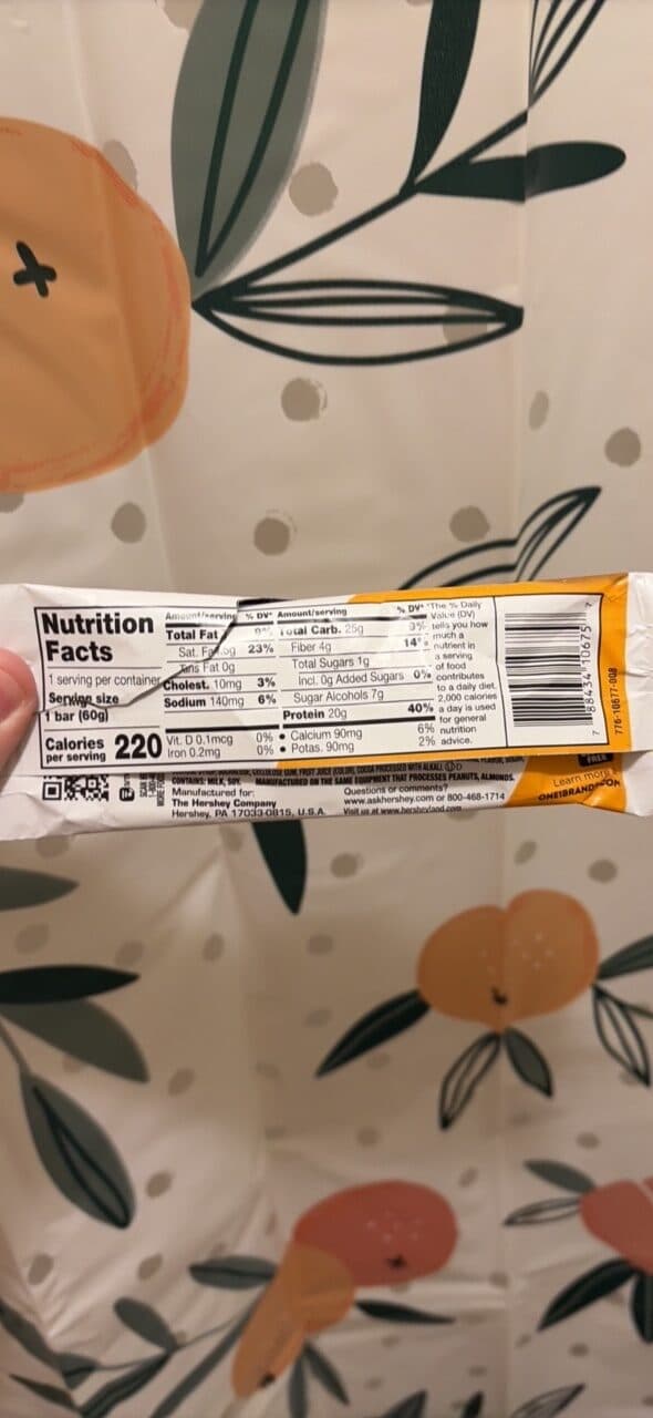ONE Maple Glazed Doughnut Protein Bar packshot
