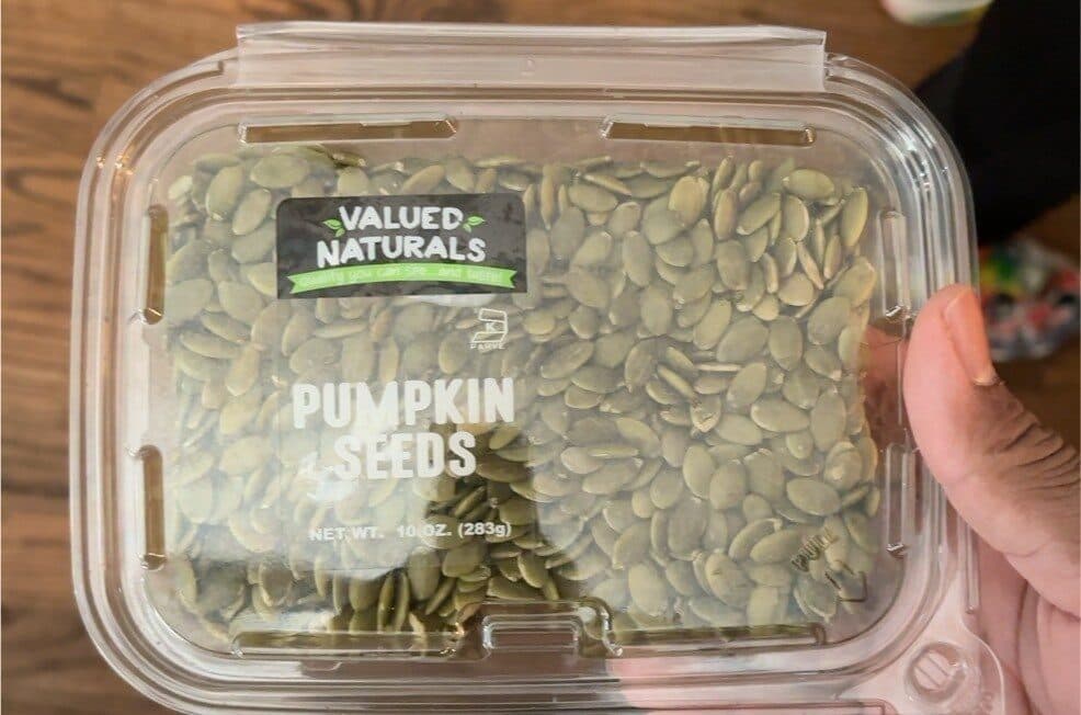 Valued Naturals Pumpkin Seeds - Raw Shelled packshot
