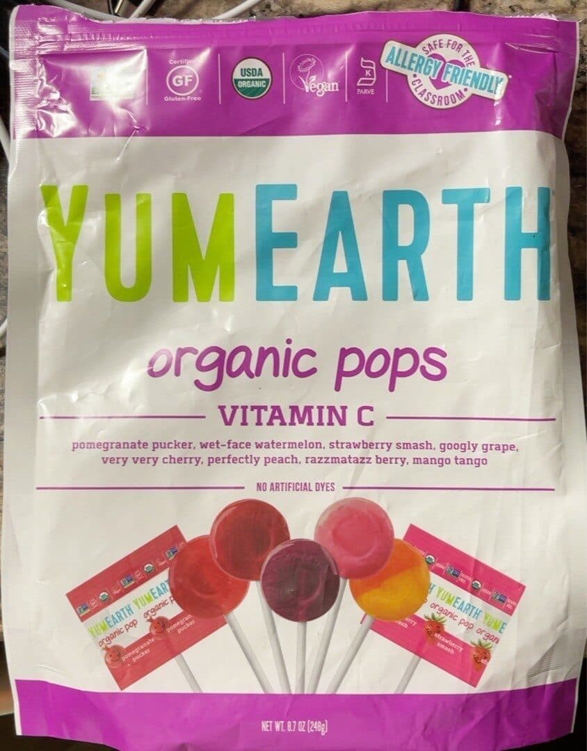 YumEarth Organic Vitamin C Pops Pom, Watermelon, Strawby, Grape, Cherry, Peach, Raspby, Mango packshot