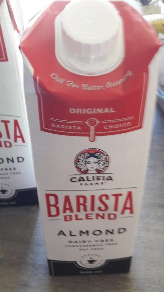 Califia farms Barista blend almond packshot