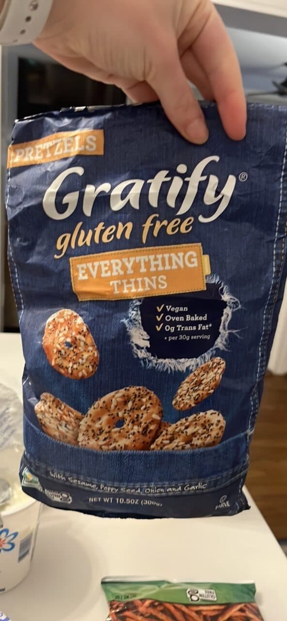 Gratify Gratify gluten free EVERYTHING THINS Pretzels packshot