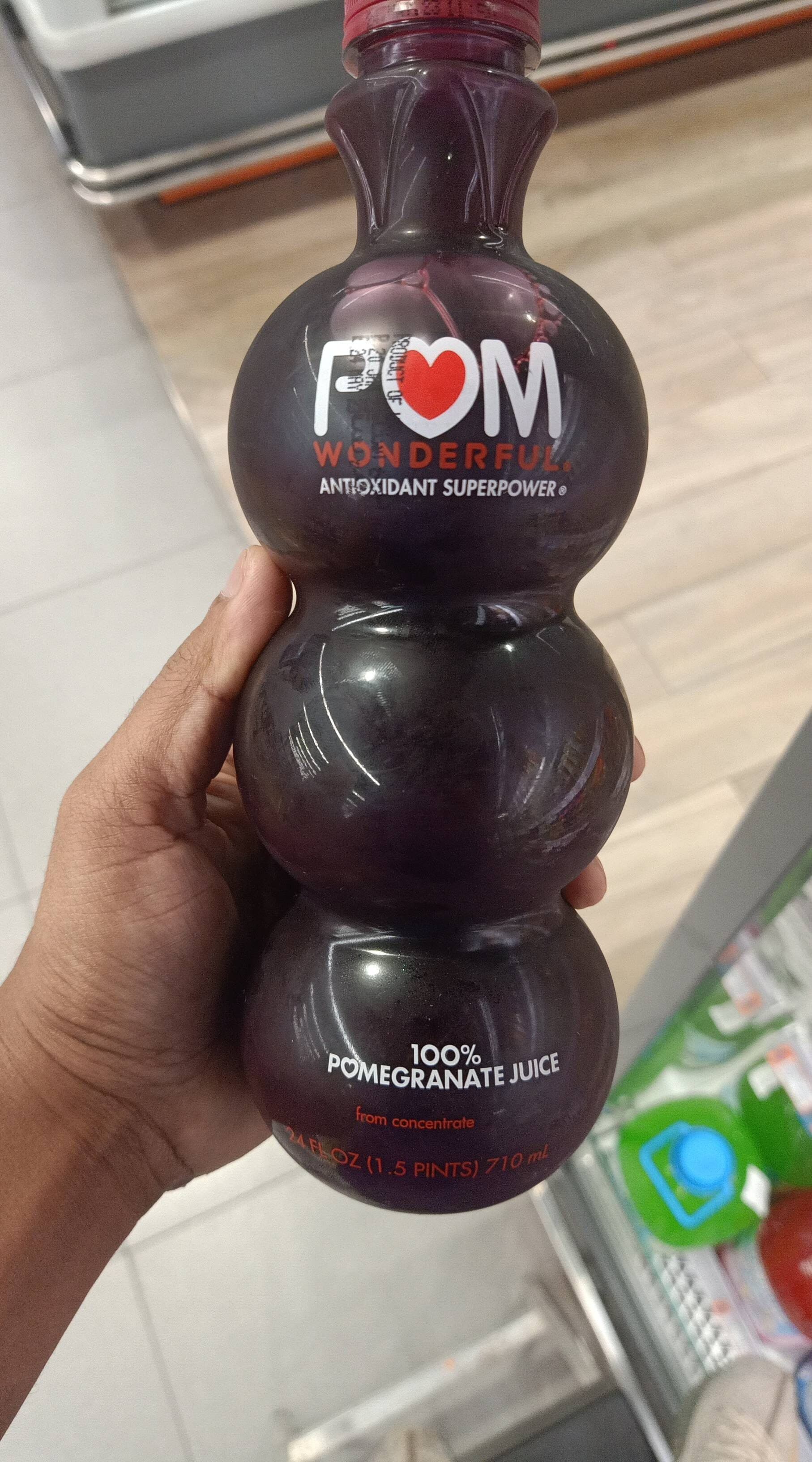 POM Wonderful 100% Pomegranate Juice packshot