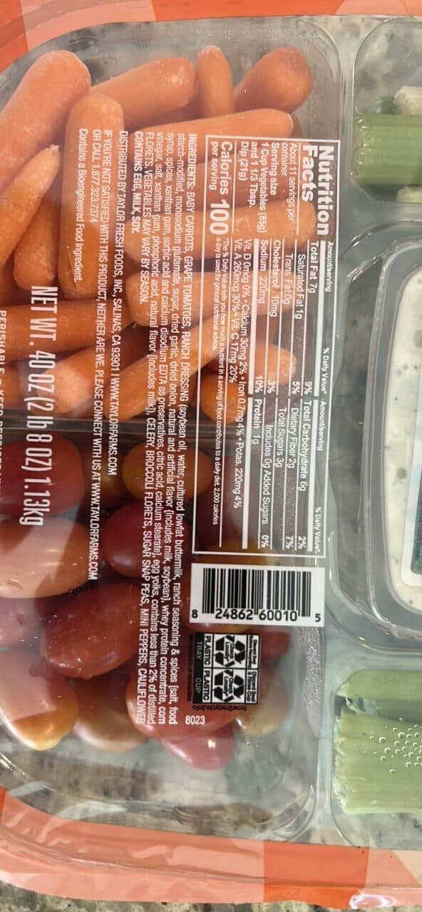 Taylor Farms Vegetable Tray with Ranch Dip packshot