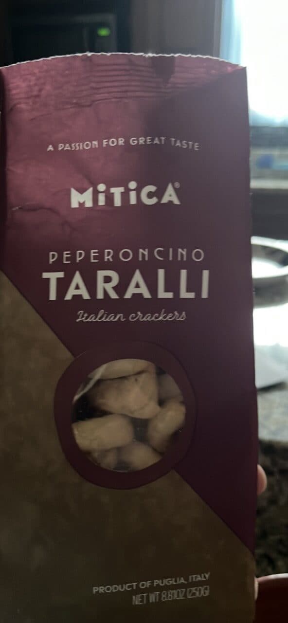 MÍTICA PEPERONCINO TARALLI Italian crackers packshot
