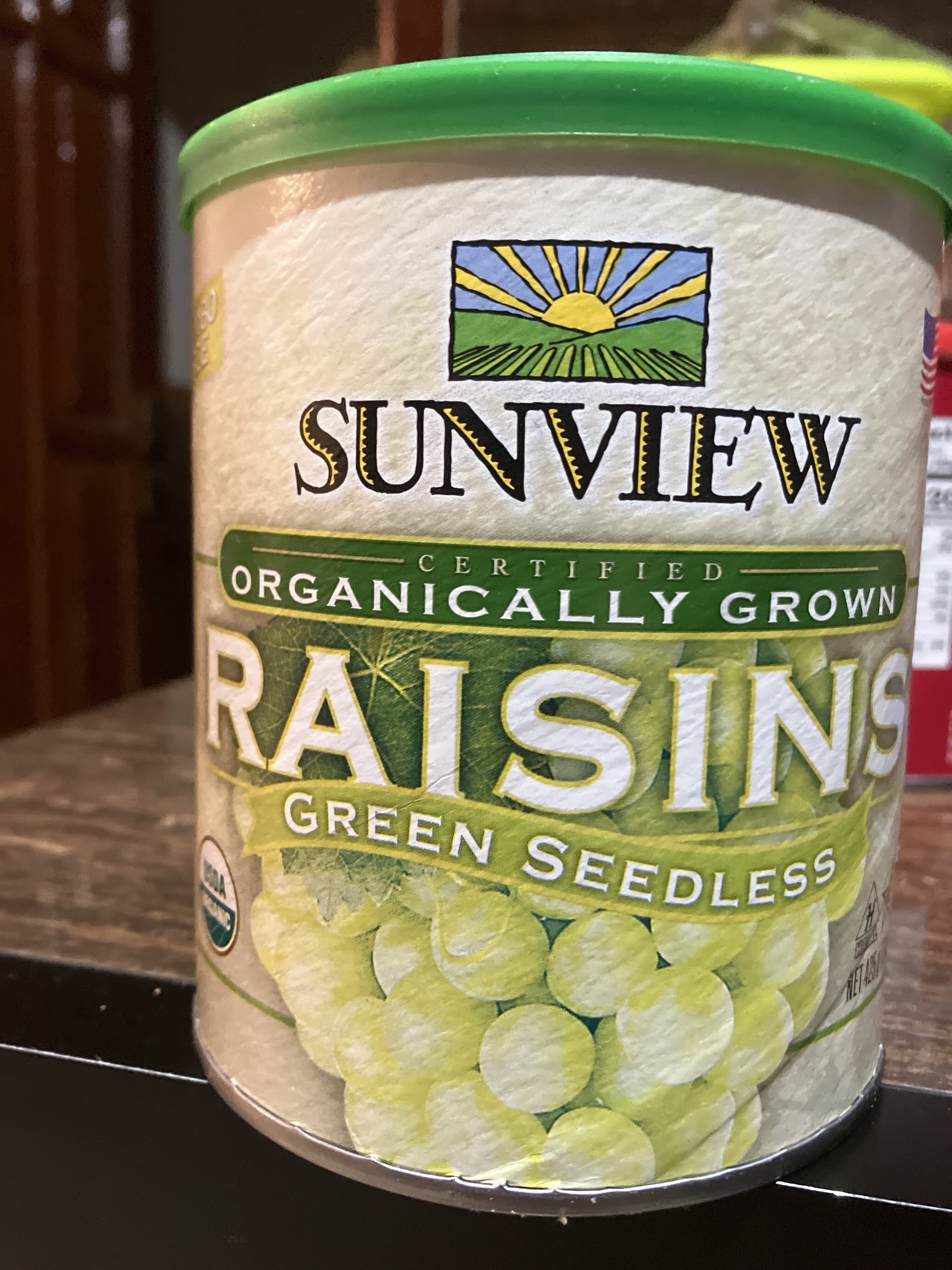 Sunview Green Seedless Raisins packshot