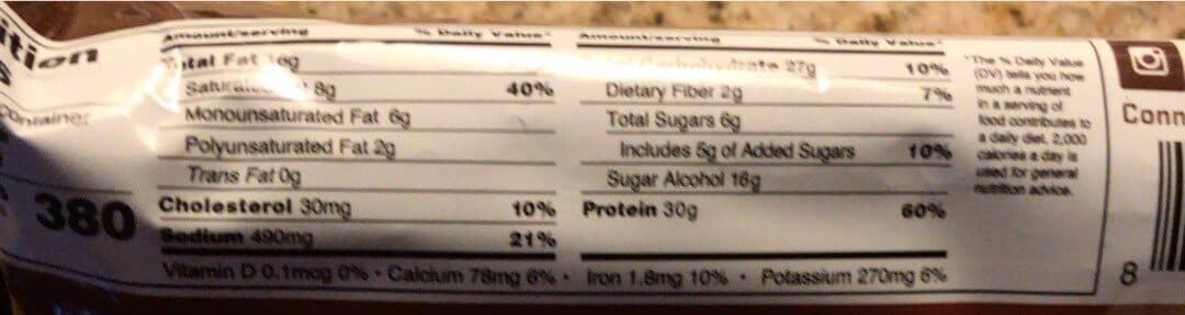 Chef Robert Irvine's FITCRUNCH Chocolate Chip Cookie Dough High Protein Bar packshot