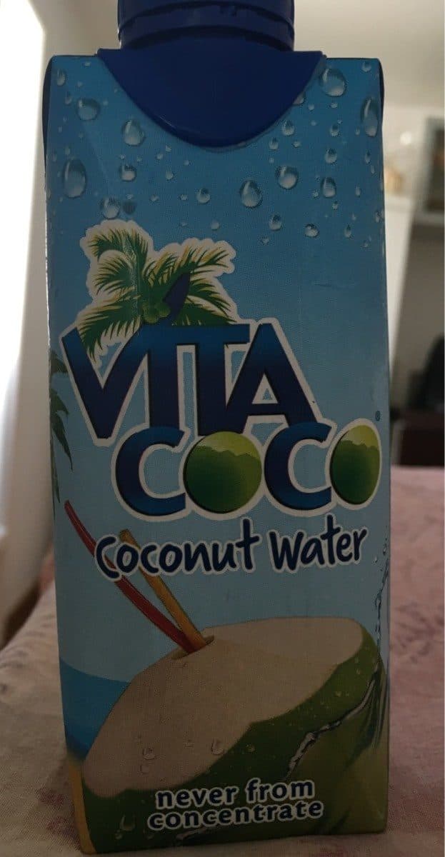 Open Food Facts Coconut water packshot