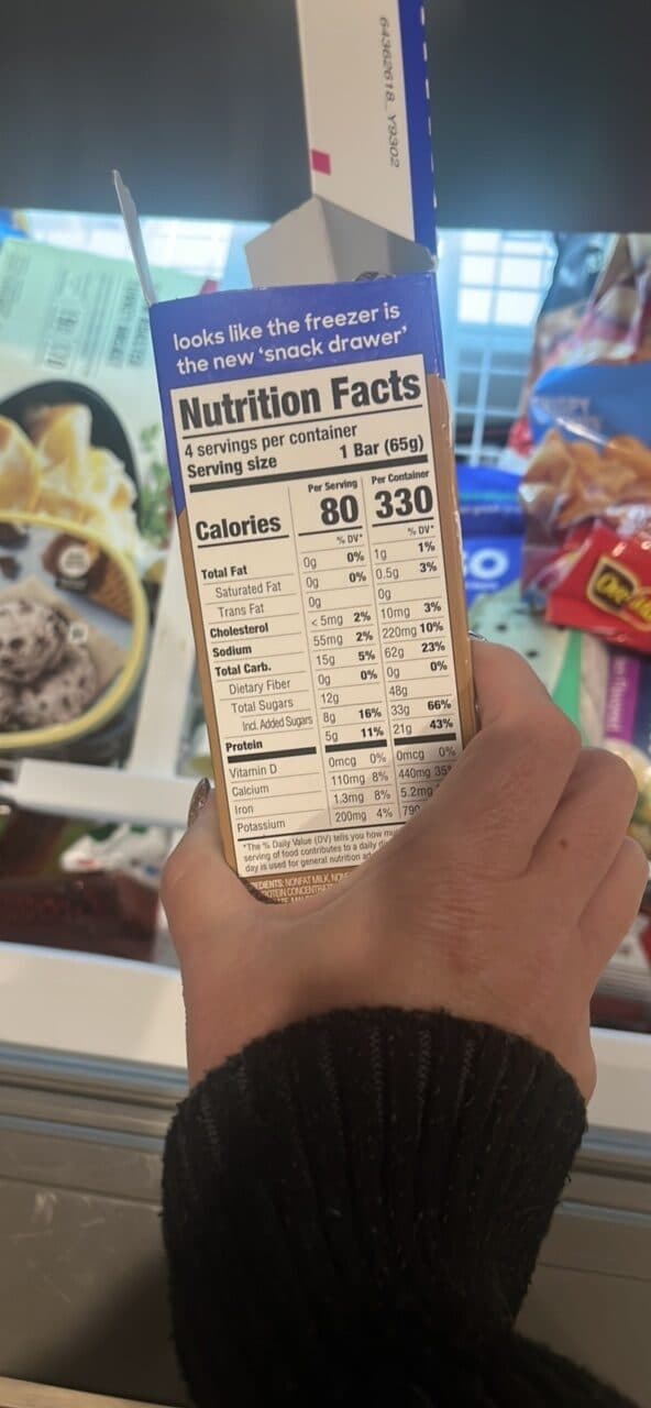 yasso chocolate fudge frozen greek yogurt bars packshot