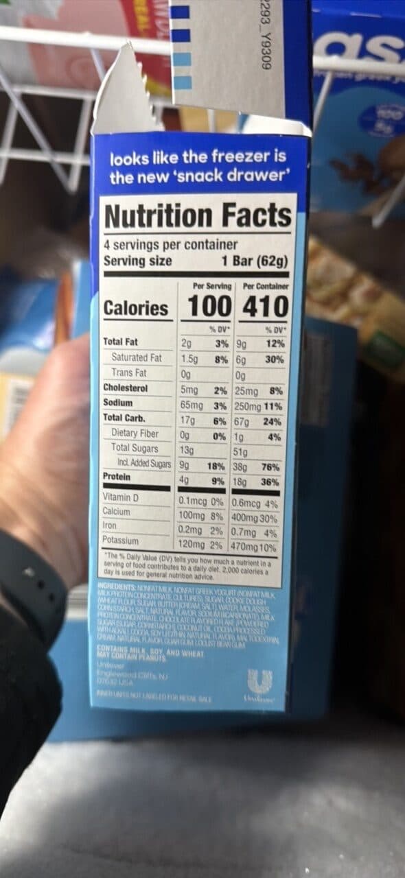 yasso chocolate chip cookie dough frozen greek yogurt bars packshot