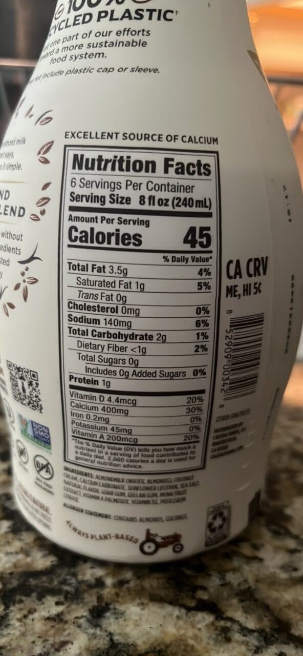 Califia Farms Toasted Coconut Coconut & Almondmilk Blend packshot