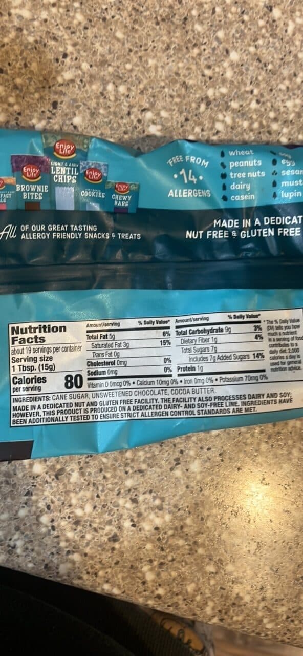 Enjoy Life MEGA CHUNKS SEMI-SWEET packshot