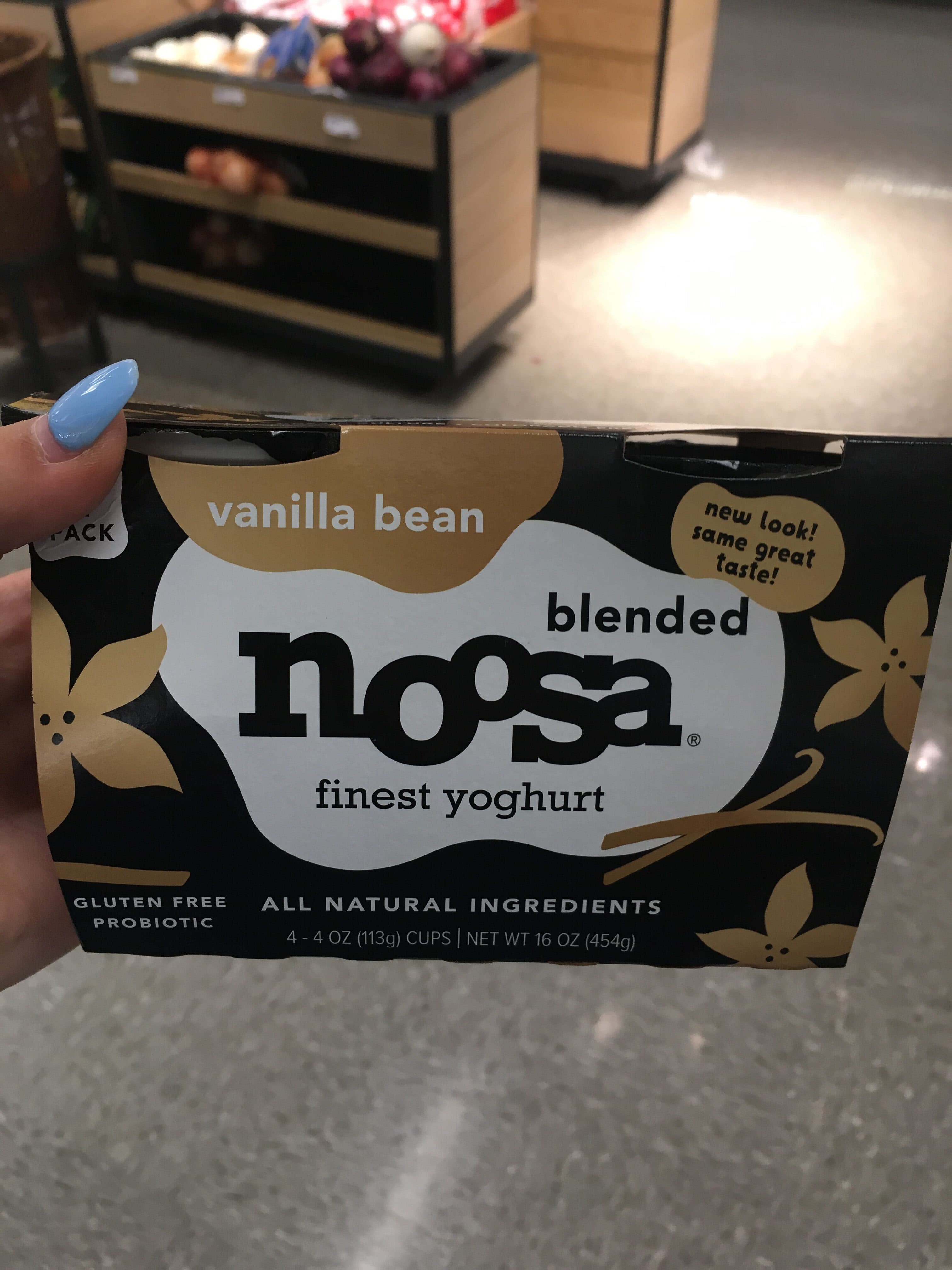 noosa vanilla bean blended finest yoghurt packshot