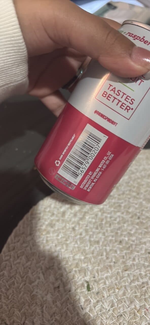spindrift Raspberry Lime Sparkling Water packshot