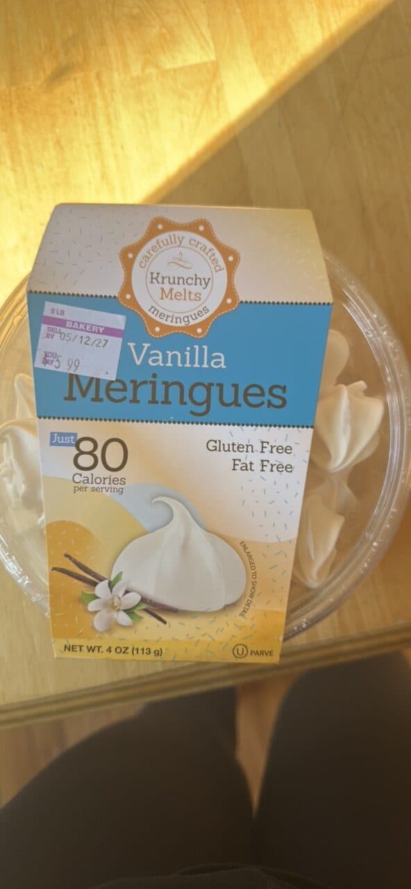 Krunchy Melts Vanilla Meringues packshot
