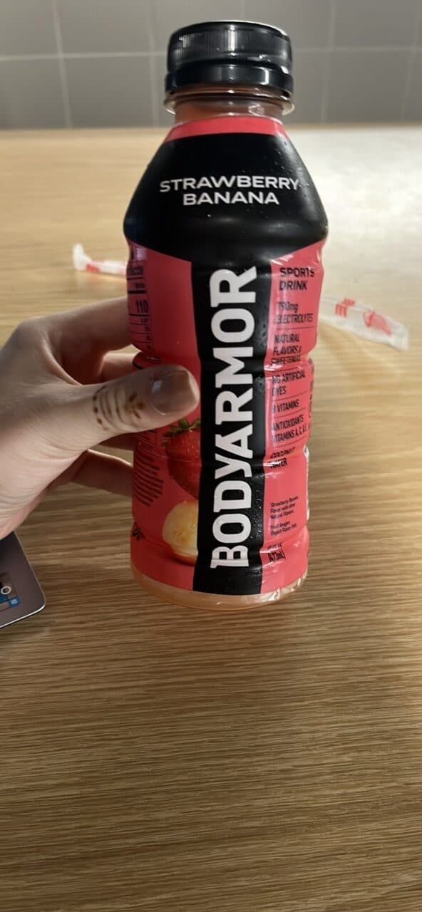 Body armor Body armor strawberry banana packshot