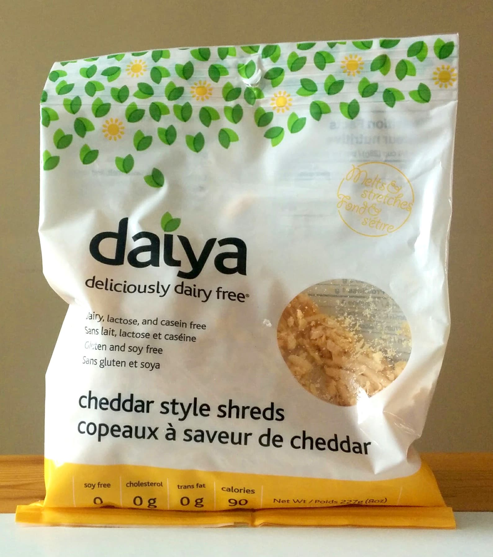 Daiya Cheddar style shreds- dairy free packshot
