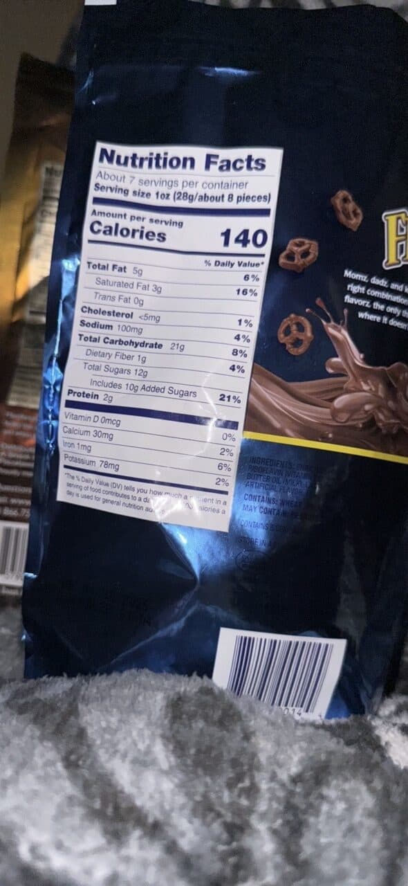 Flipz Milk Chocolate Covered Pretzels packshot