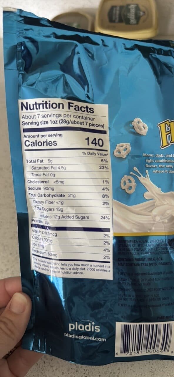 Flipz White Fudge Covered Pretzels packshot