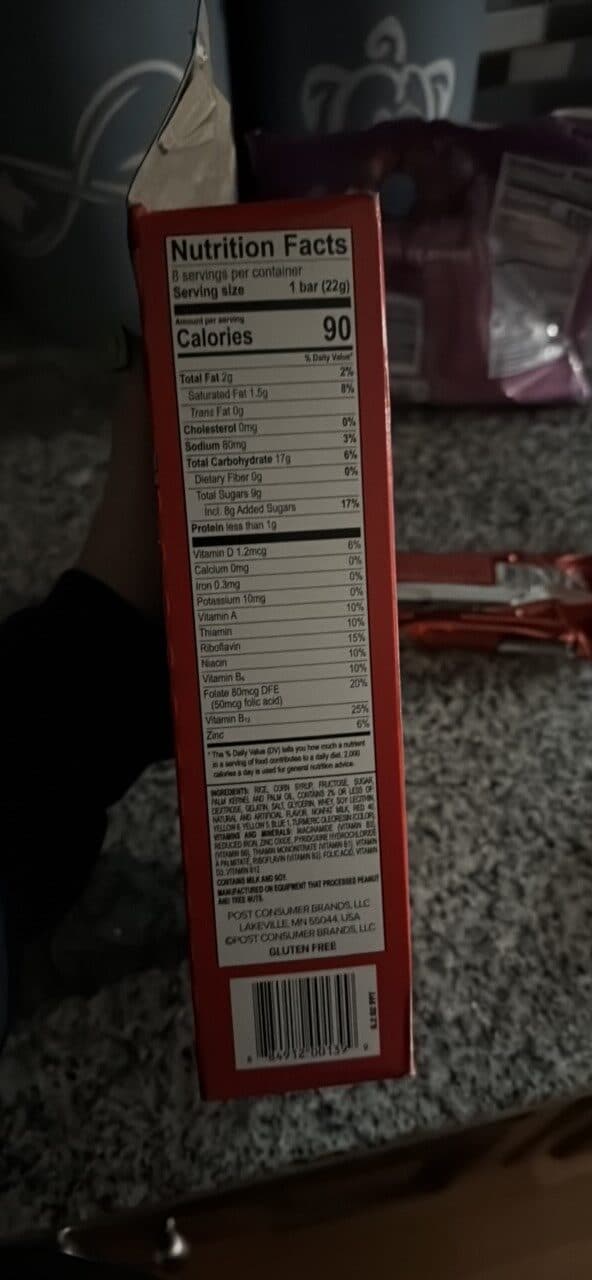 Post Fruity Pebbles Treats packshot