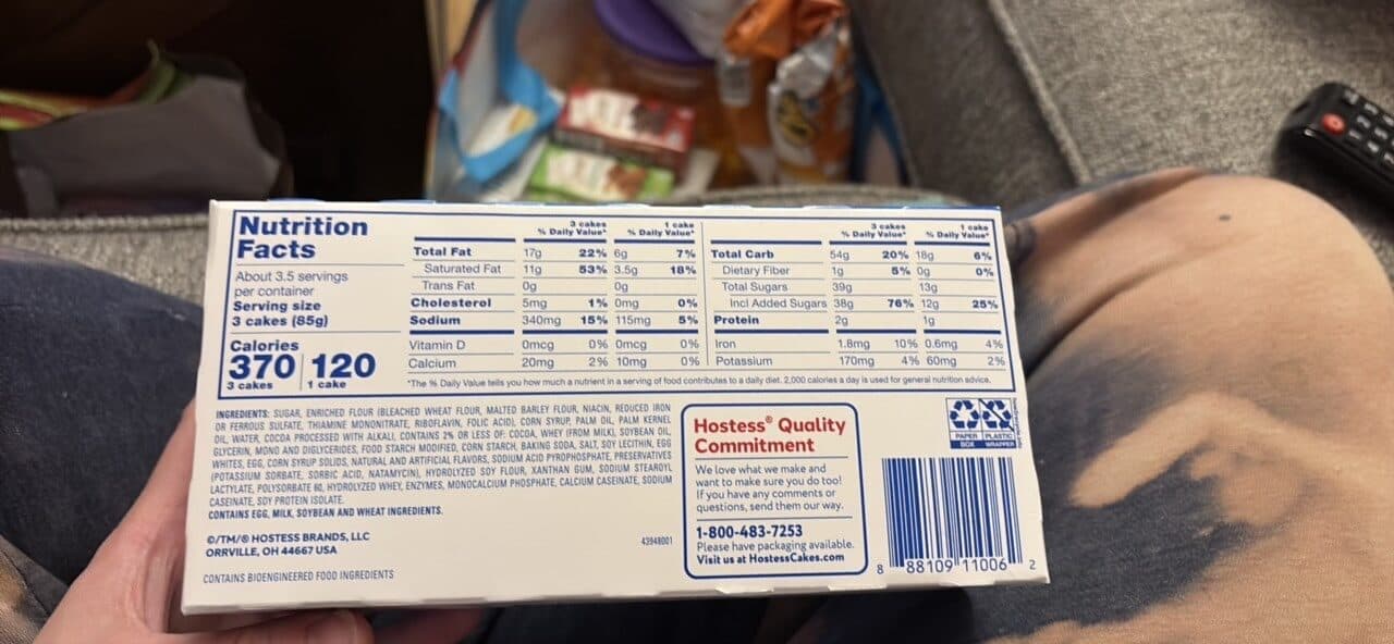 Hostess Chocolate Cake with creamy filling packshot