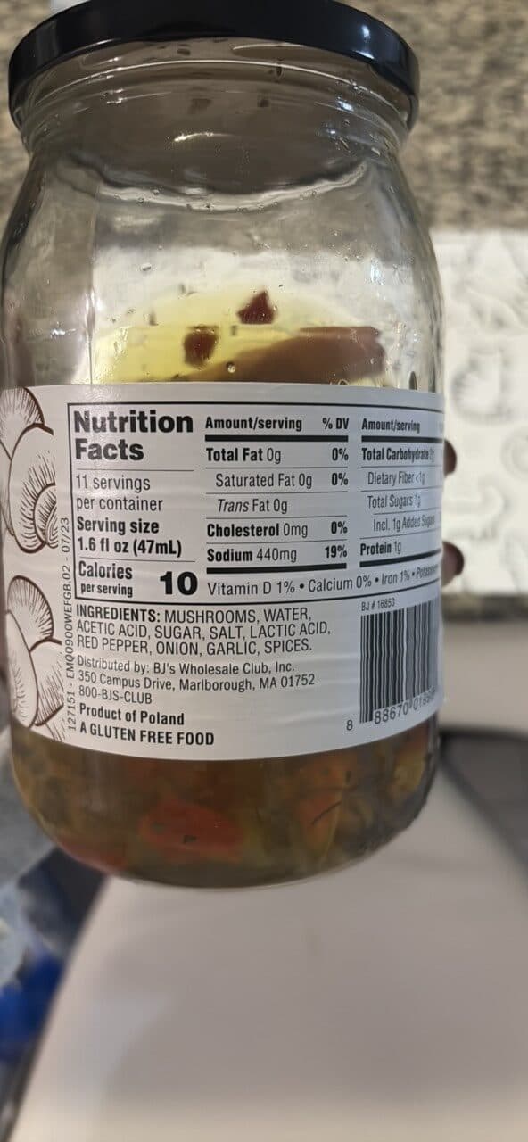 Wellsley Farms Marinated Mushrooms packshot