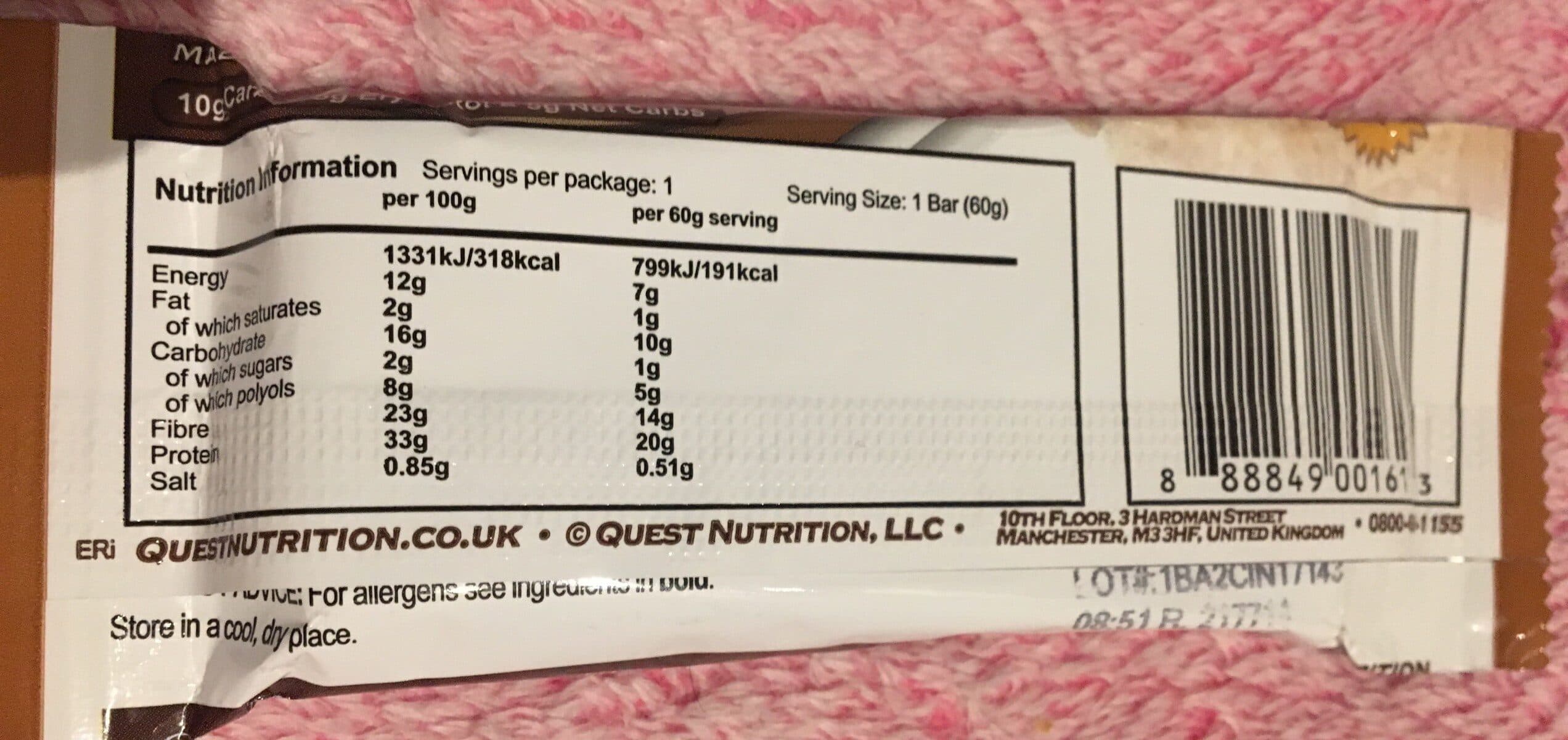 Quest Questbar Cinnamon Roll packshot