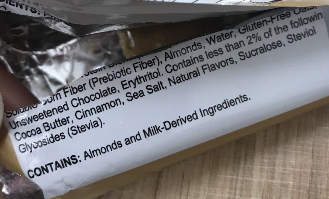 QUEST Oatmeal Chocolate Chip Protein Bar packshot