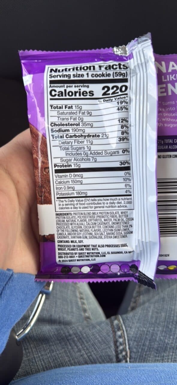 Quest Protein Cookie Double Chocolate Chip packshot