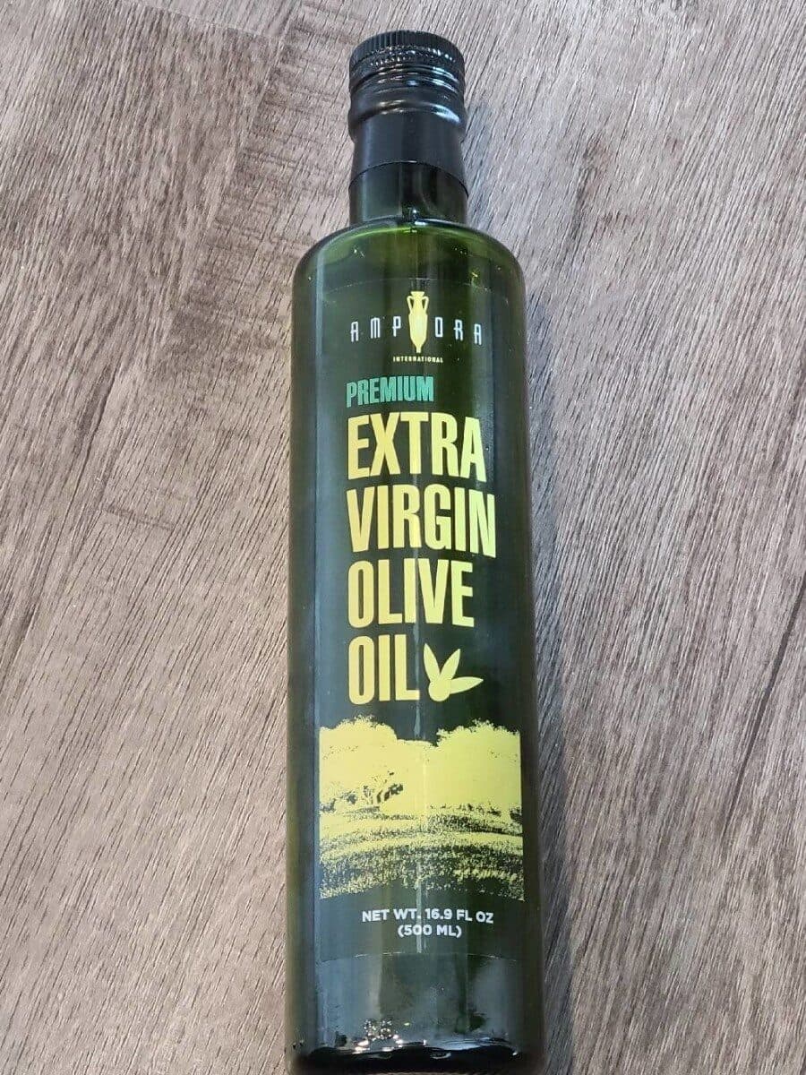 Amphora Premium Extra Virgin Olive Oil packshot