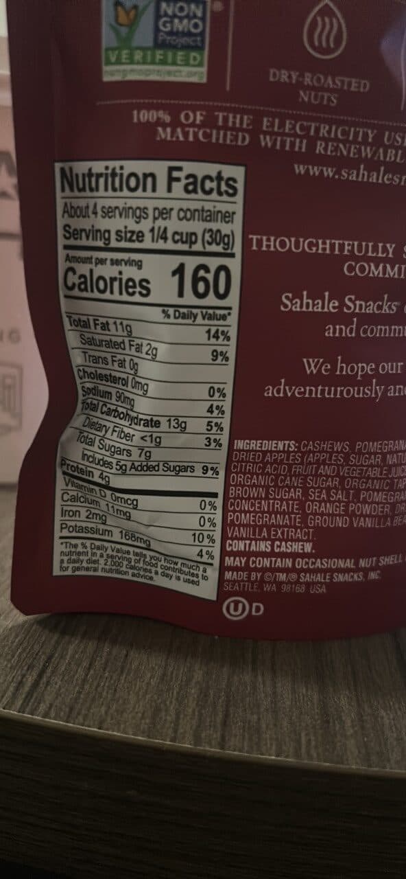 Sahale Snacks Naturally Pomegranate Vanilla Flavored Cashews Glazed Mix packshot