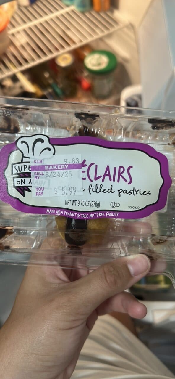 Super on Market Éclairs packshot