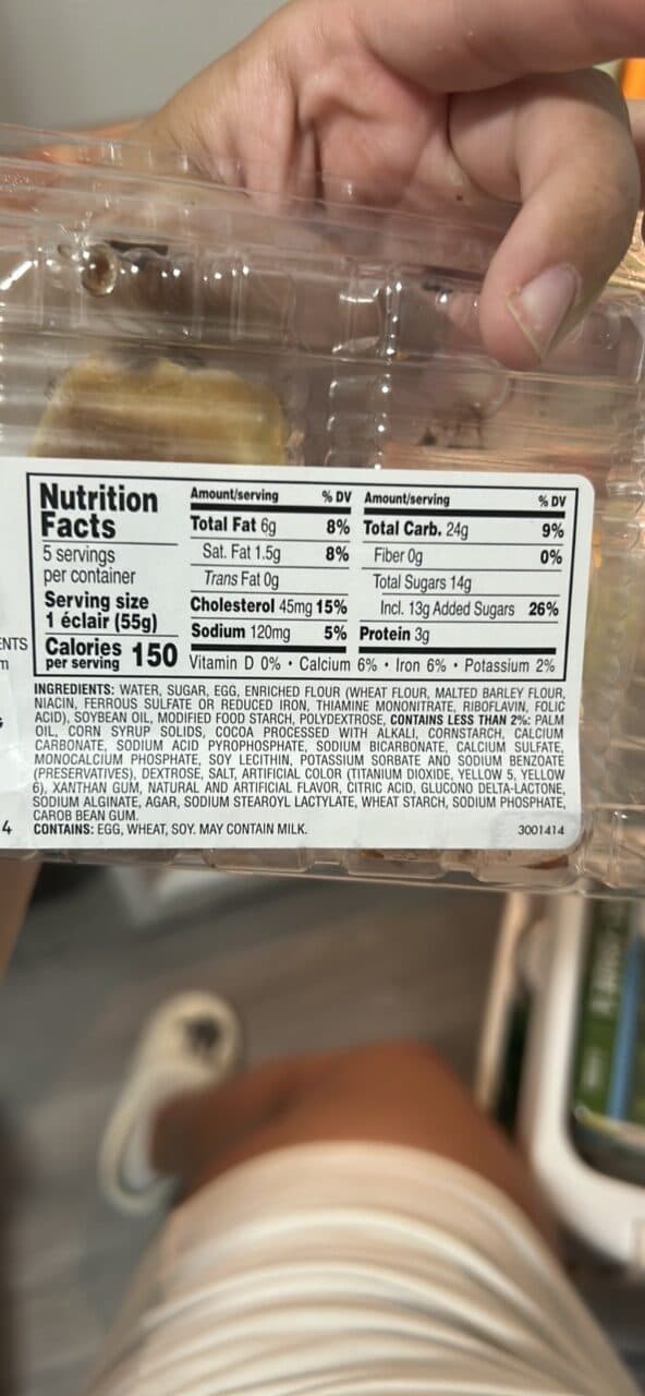 Super on Market Éclairs packshot