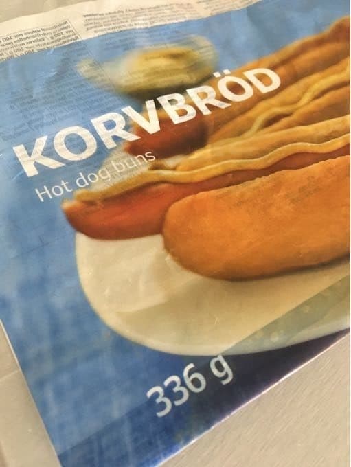Ikea Hot Dog packshot