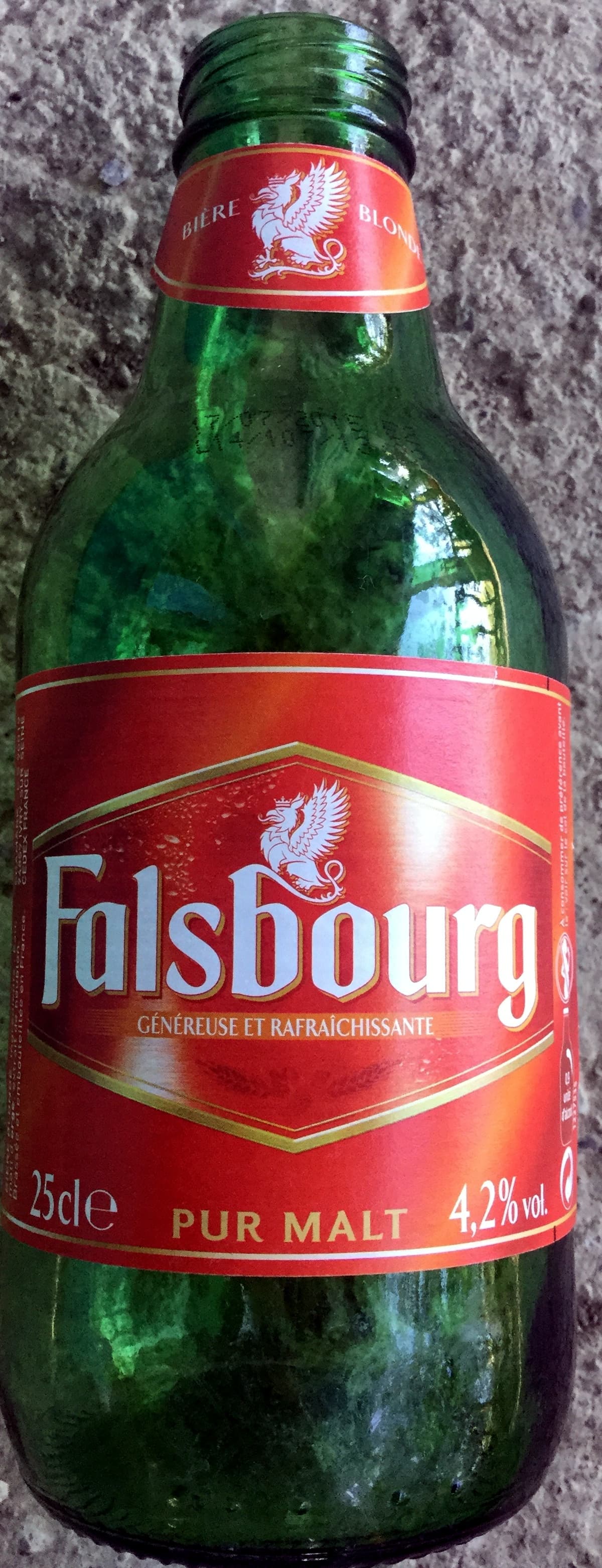 Falsbourg Bière blonde packshot