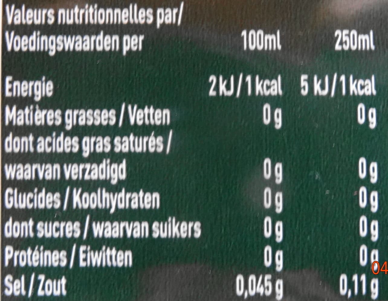 Badoit Boisson pétillante à l'eau minérale naturelle, à l'arôme naturel de citron - citron vert packshot